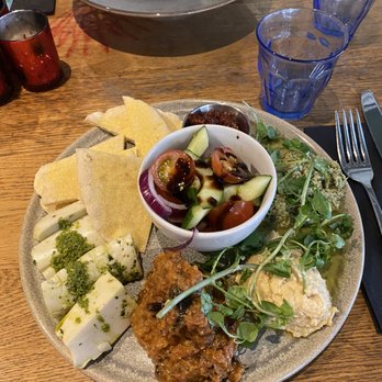 The Folly - Vegan Mezze board. Tomato/cucumber salad + vegan mozzarella w/ pesto yum! Dips need more seasoning and flavor - Wine Bars Near Me - London, XGL The Folly - Vegan Mezze board. Tomato/cucumber salad + vegan mozzarella w/ pesto yum! Dips need more seasoning and flavor - Wine Bars Near Me - London, XGL