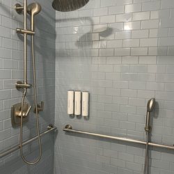 Rose Garden Inn San Luis Obispo - "Lovers" shower