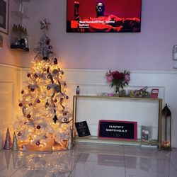 Vanity Beauty Haus