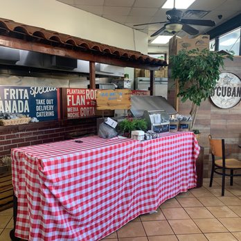 D'Cuban Cafe - Where you pick up your take out - Cuban Near Me - Norcross, Georgia