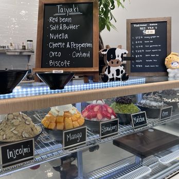 UYU cafe - Cafes Near Me - Lake Forest, California