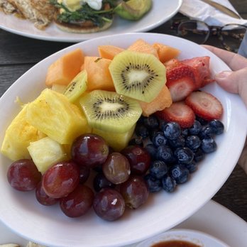 Kihei Caffe Lahaina - Boring fruit plate - Breakfast & Brunch Near Me - Lahaina, Hawaii Kihei Caffe Lahaina - Boring fruit plate - Breakfast & Brunch Near Me - Lahaina, Hawaii