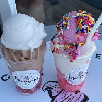 Moonscoops Ice Creamery - Double trouble - Ice Cream & Frozen Yogurt Near Me - Marina, California