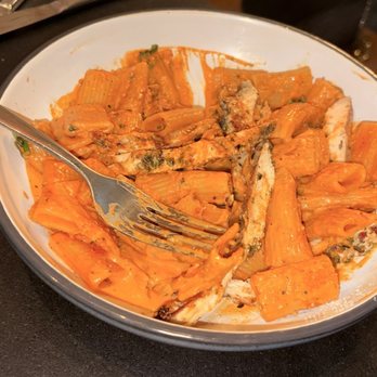 The Glen - Spicy Rigatoni Alla Vodka with chicken - Seafood Near Me - Frisco, Texas The Glen - Spicy Rigatoni Alla Vodka with chicken - Seafood Near Me - Frisco, Texas