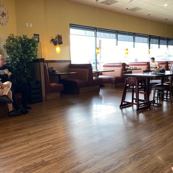 Broken Yolk Cafe - Lobby. Mostly empty as the severs switched people out - American Near Me - Corona, California Broken Yolk Cafe - Lobby. Mostly empty as the severs switched people out - American Near Me - Corona, California