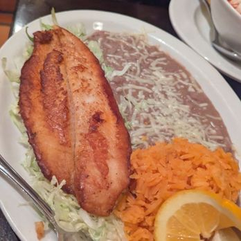 Los Compadres - Fish filet - Mexican Near Me - Long Beach, California