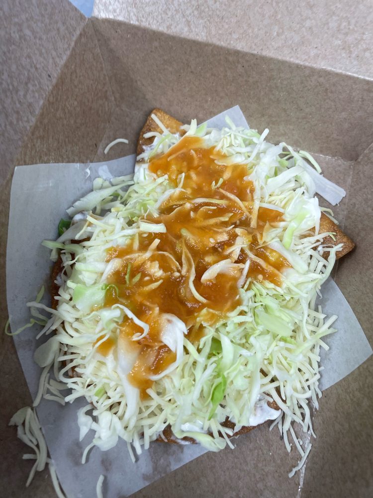Tacos El Guey Logo