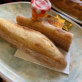 Loup - A side of bread - French Near Me - Paris, 75