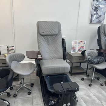 Nova Nail Lounge Lashes - Nail Salons Near Me - Los Alamitos, California