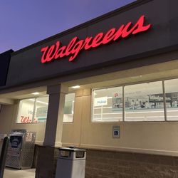 Walgreens - Your neighborhood Walgreens
