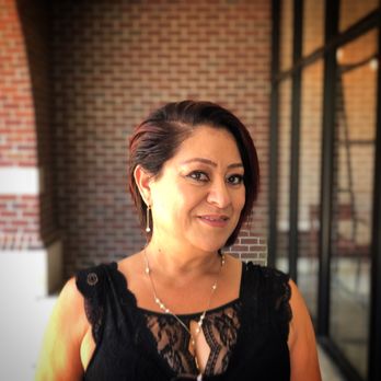 Les Scissors - Womens Haircut Color - Nail Technicians Near Me - Sugar Land, Texas