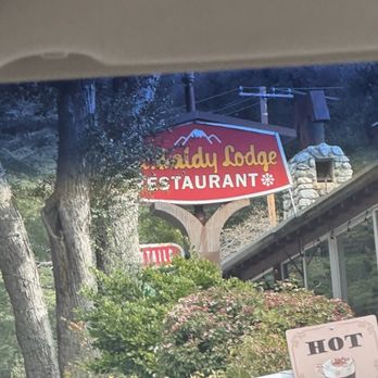 Mt Baldy Lodge - Signage - American Near Me - Mount Baldy, California