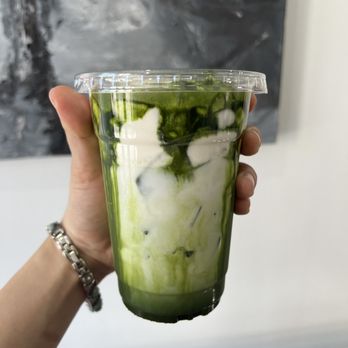 MEMORYLOOK - Matcha Einspanner - Coffee & Tea Near Me - Los Angeles, California MEMORYLOOK - Matcha Einspanner - Coffee & Tea Near Me - Los Angeles, California