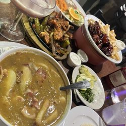 Margarita's Bar and Grill - Chicken Fajita, chicken wings, carne en su jugo (Soup)