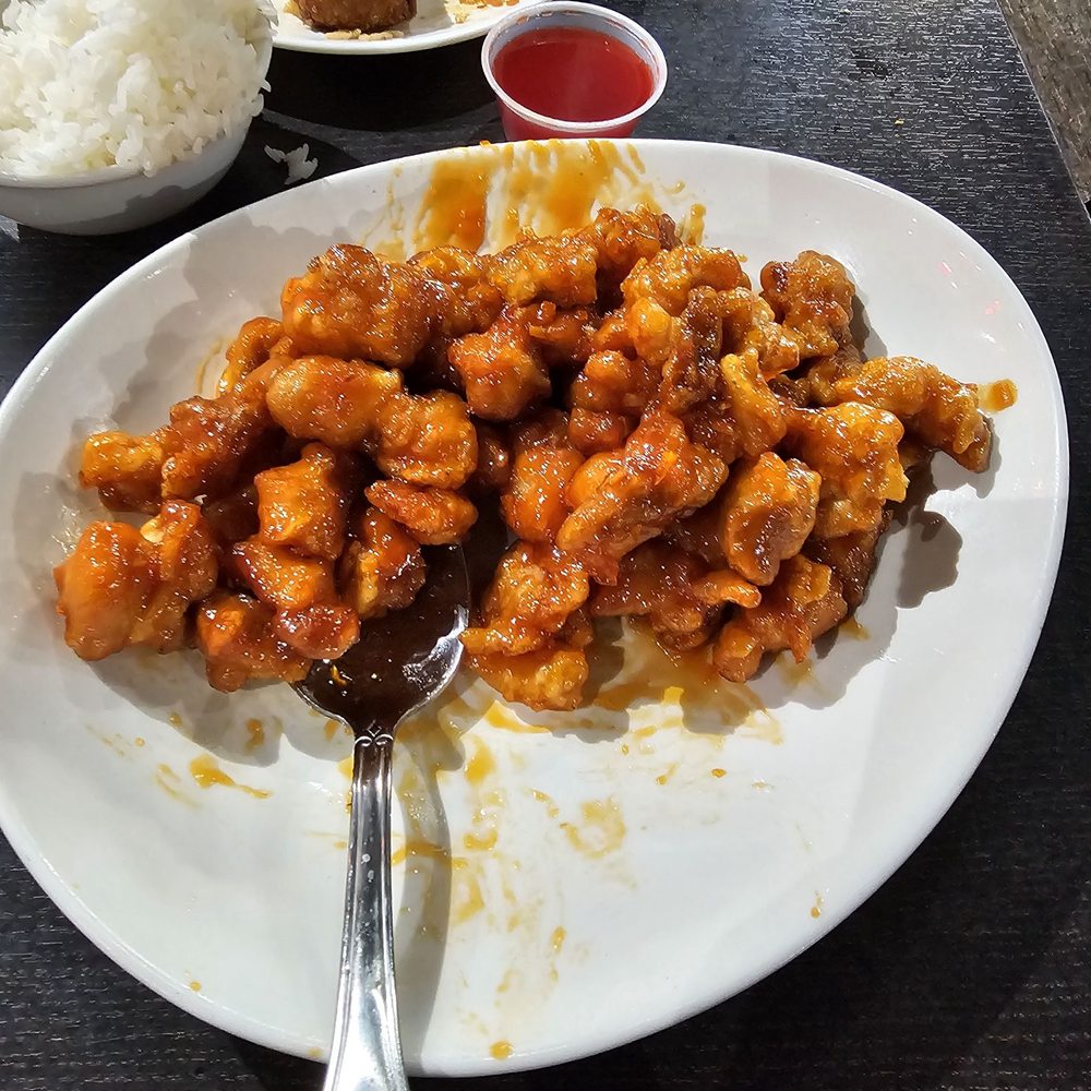 Domo Kitchen - Orange Chicken with zesty orange peels for a lingering citrus flavor and not at all over powering - very flavorful. - Sushi Bars Near Me - San Diego, California Domo Kitchen - Orange Chicken with zesty orange peels for a lingering citrus flavor and not at all over powering - very flavorful. - Sushi Bars Near Me - San Diego, California