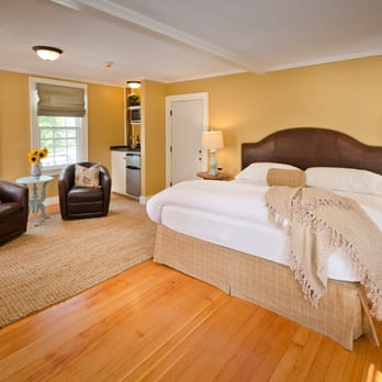 Barrows House - Pipet's Plume - Bed & Breakfast Near Me - Dorset, Vermont