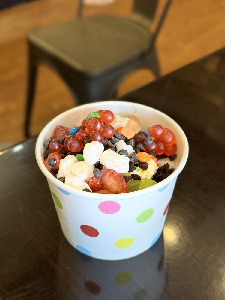 YO FACTORY Updated July 2024 111 Photos & 122 Reviews 2203 N