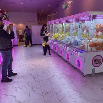 Claw Meee - Nice and clean place for kids to come and play. It's fun and not expensive at all. - Arcades Near Me - Milpitas, California