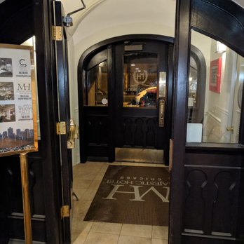 Majestic Hotel Chicago - Hotels Near Me - Chicago, Illinois