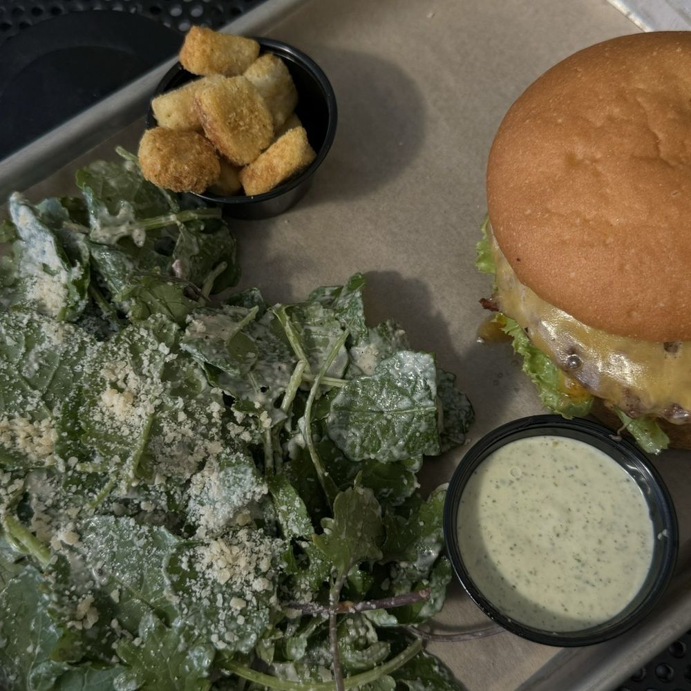 Pelican Brewing - Tillamook - Gluten-free burger and side salad - Burgers Near Me - Tillamook, Oregon Pelican Brewing - Tillamook - Gluten-free burger and side salad - Burgers Near Me - Tillamook, Oregon