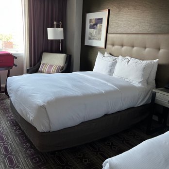 Hilton Harrisburg - Hotels Near Me - Harrisburg, Pennsylvania Hilton Harrisburg - Hotels Near Me - Harrisburg, Pennsylvania