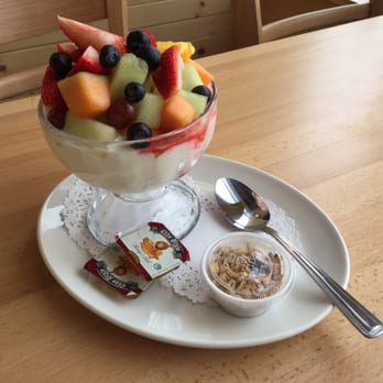 Sunset Grill - Fruit yogurt - Breakfast & Brunch Near Me - Mississauga, Ontario