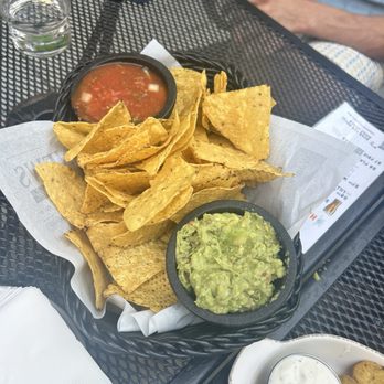 Emerald Loop - House-Made Guacamole - Irish Pub Near Me - Chicago, Illinois