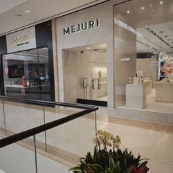 Mejuri South Coast Plaza