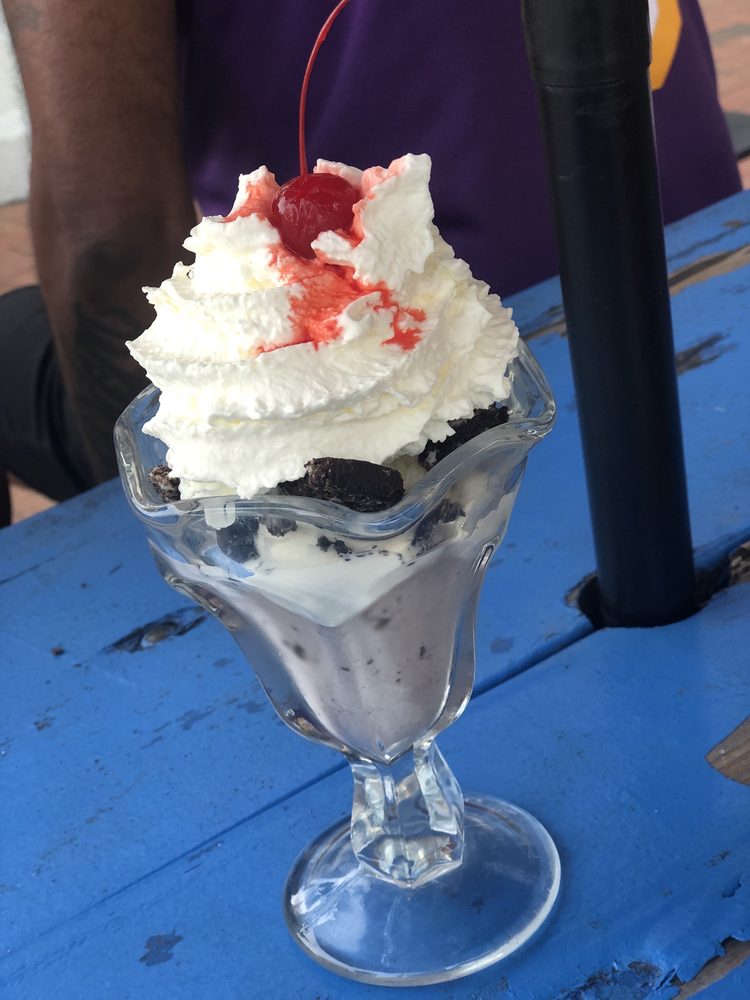 UMMM ICE CREAM PARLOR Updated September 2024 31 Photos & 45 Reviews