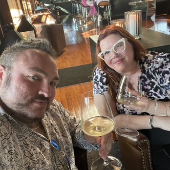 RO Restaurant & Lounge - Celebrating - Lounges Near Me - Yountville, California