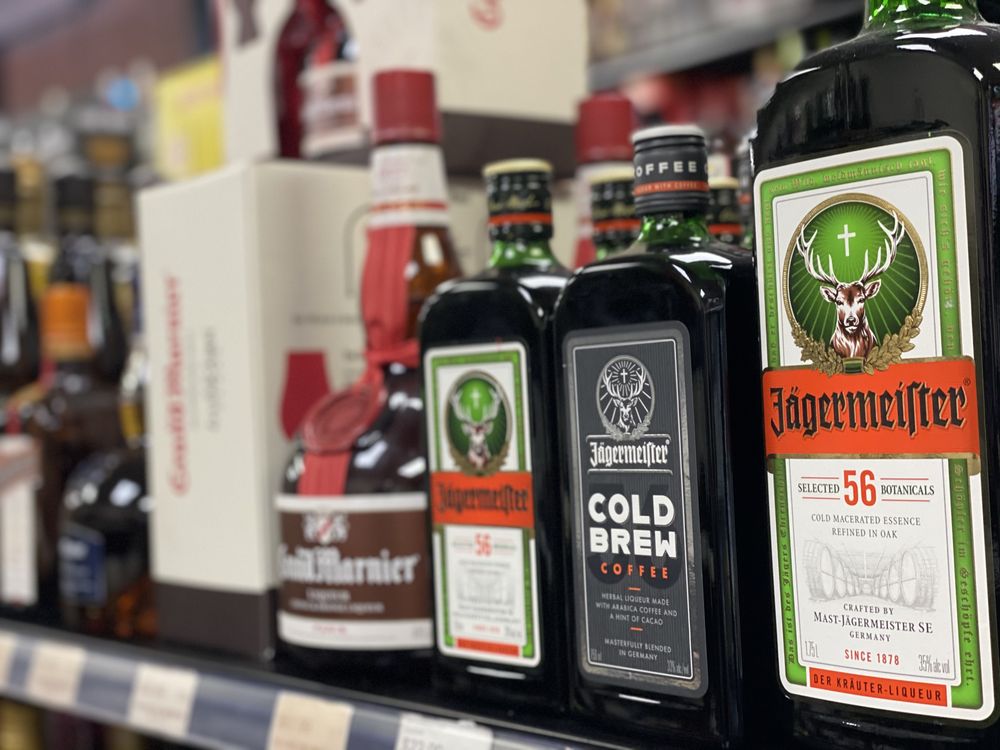 COLON LIQUOR STORE with photos Updated August 2024 37 Photos 5220