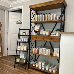 The Loft Salon Of Linden