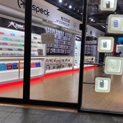 Tricked Out Accessories and Phone Repair - Went bathroom