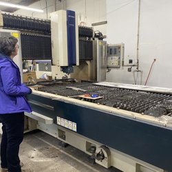 TinkerMill - Metal laser cutter
