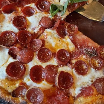 Anthony's Coal Fired Pizza & Wings - Hot Honey Pepperoni pie - Pizza Near Me - Tampa, Florida