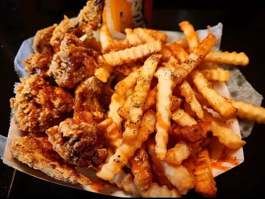 Harold's Chicken Hyde Park by null