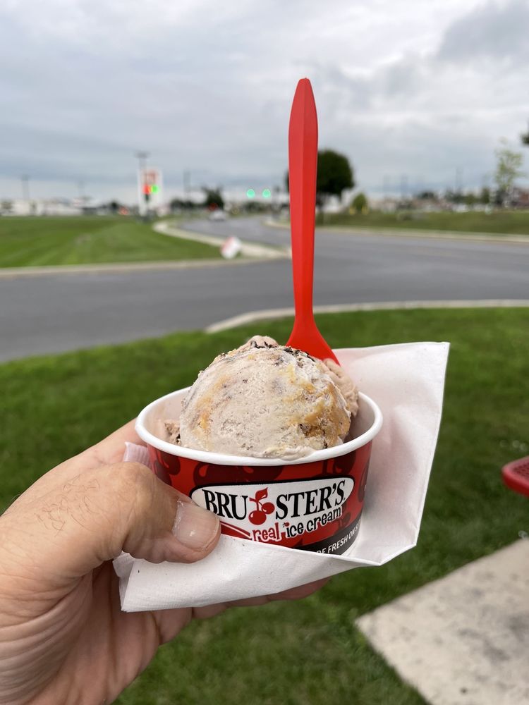 BRUSTER’S REAL ICE CREAM Updated September 2024 29 Photos & 14