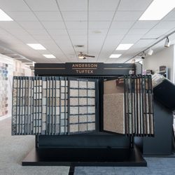 McCullough's Flooring & Outlet Center