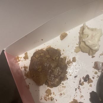 Crumbl - Riverview - Bakeries Near Me - Riverview, Florida