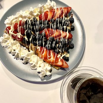 Crepe House Cafe - Queen Berry Crepe - Cafes Near Me - Chicago, Illinois Crepe House Cafe - Queen Berry Crepe - Cafes Near Me - Chicago, Illinois