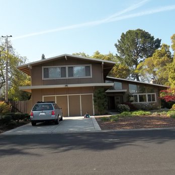 Mike McCloud Construction - Before Construction - Dated and falling apart. - General Contractors Near Me