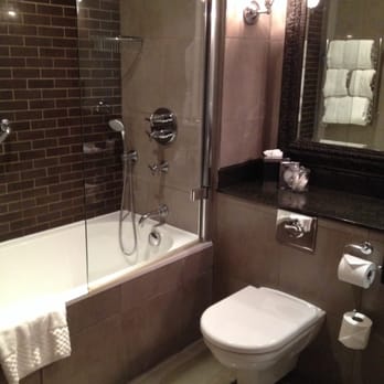 Cameron House Hotel - Hotels Near Me - Alexandria, WDU