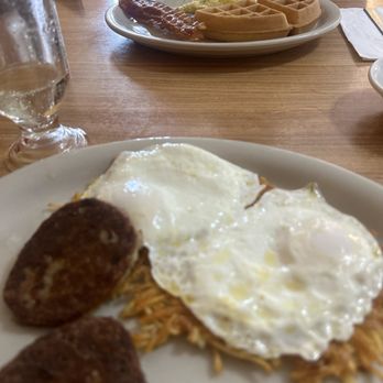 The Broken Yolk - Don't forget the mimosa! - Breakfast & Brunch Near Me - Holiday, Florida The Broken Yolk - Don't forget the mimosa! - Breakfast & Brunch Near Me - Holiday, Florida