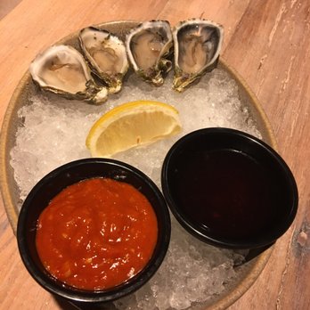 Moku Kitchen - Kualoa oysters! - Cocktail Bars Near Me - Honolulu, Hawaii