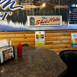 Scottie's Log Bar