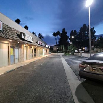 Sun Moon Garden - Hole in the wall - Chinese Near Me - Burbank, California