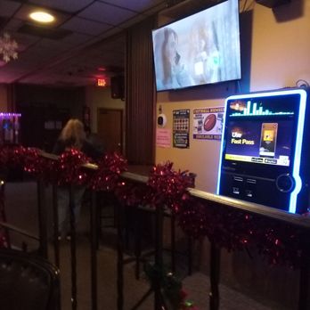 Eagles 34 - Great juke box when there's not karaoke - Bars Near Me - Minneapolis, Minnesota