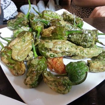 El Txoko - Pimientos de padrón, grandes y tremendos. - Tapas/Small Plates Near Me - Benidorm, A