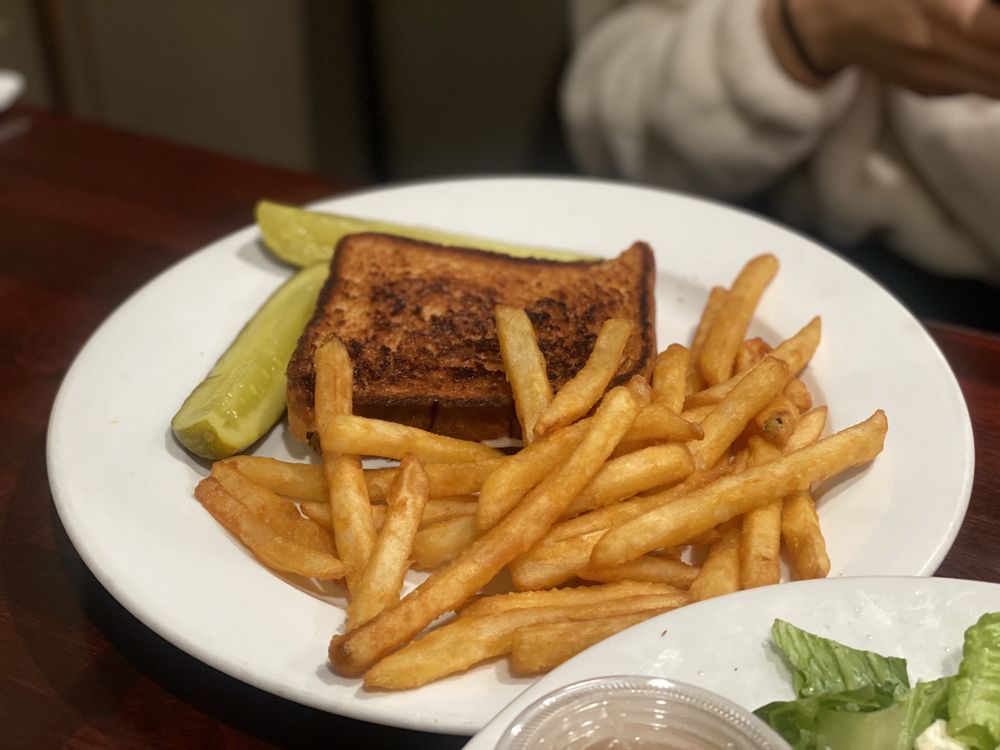 April's Pub & Grill — Mexican restaurant in Lynn