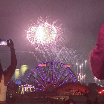 Rise Rooftop Lounge - Fireworks show - Lounges Near Me - Anaheim, California Rise Rooftop Lounge - Fireworks show - Lounges Near Me - Anaheim, California